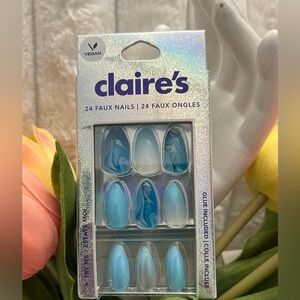 Claire's Ocean Blue Faux Nail Collection